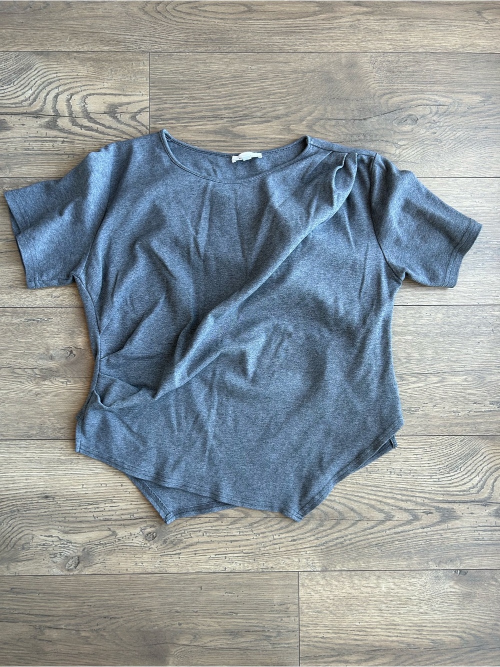 Bohme Asymmetrical Hem Short Sleeve Top